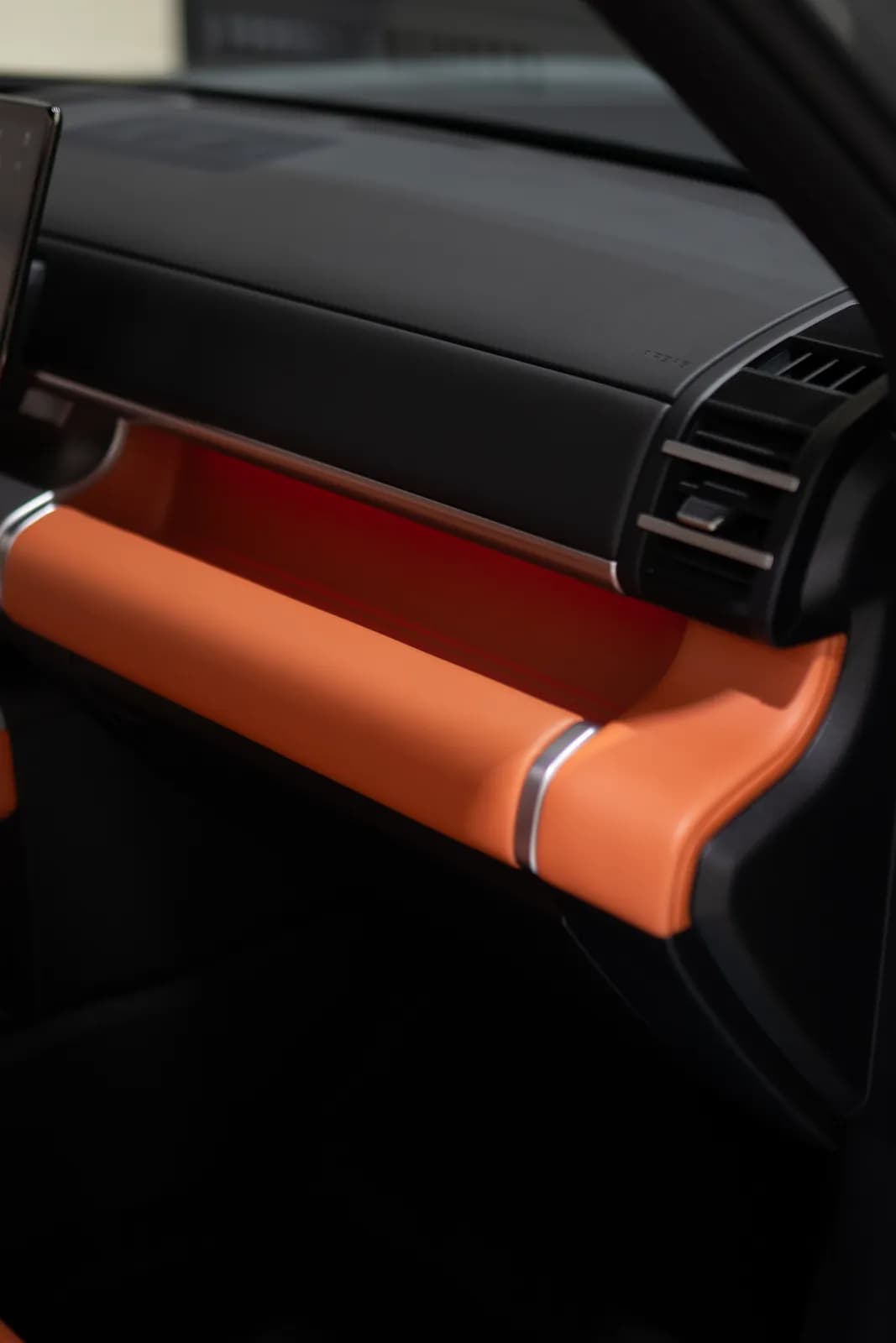 Interior ceramic care on a Leopard SUV cabin