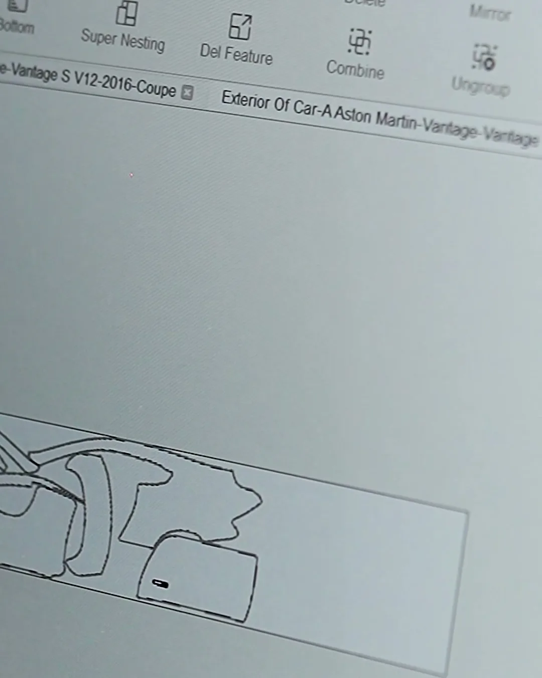 Vehicle-specific PPF pattern prepared in the cutting software